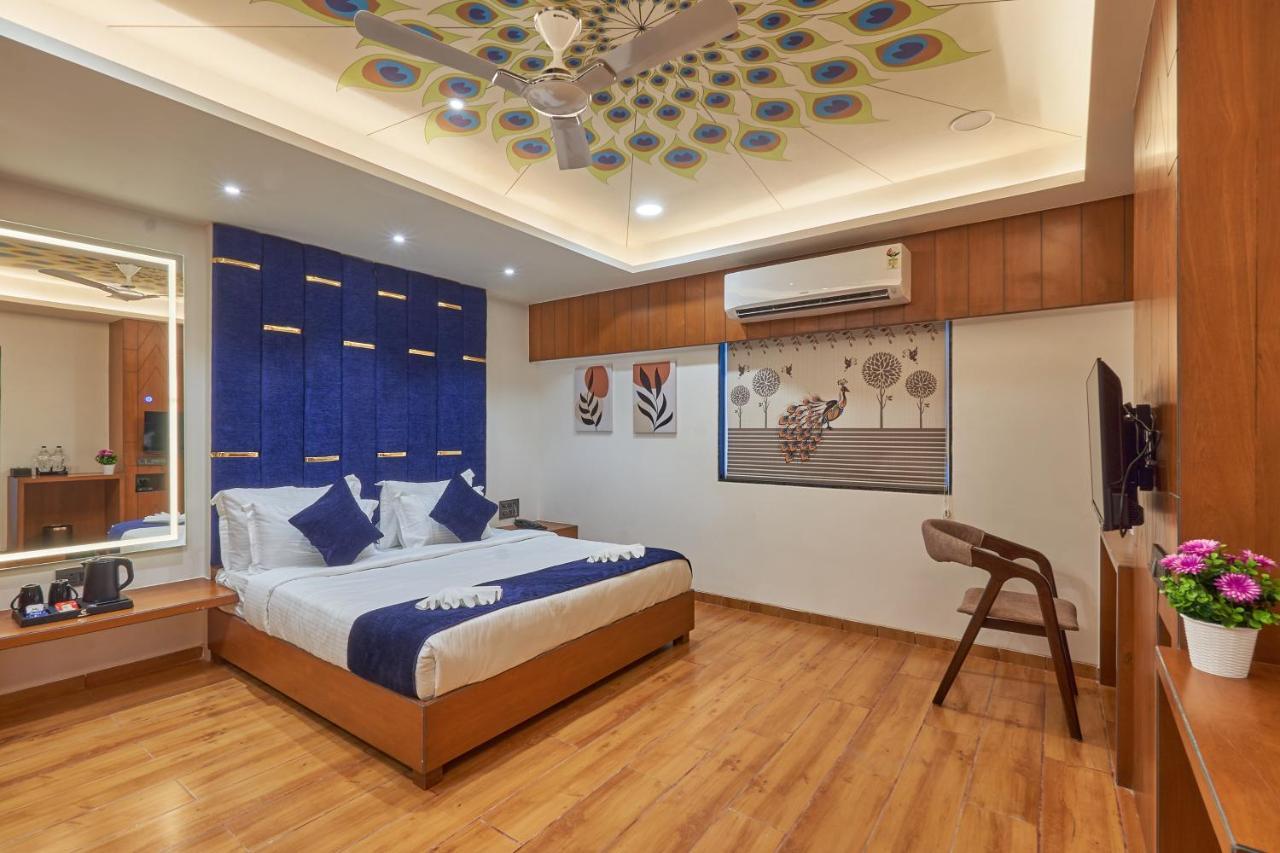 Hotel The Scenic Unity Garudeshwar Exteriér fotografie