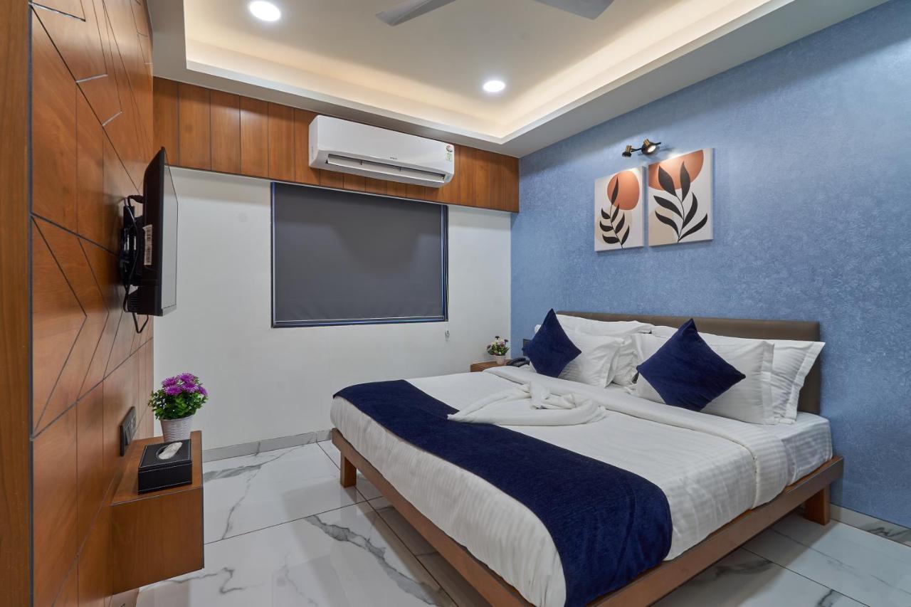 Hotel The Scenic Unity Garudeshwar Exteriér fotografie