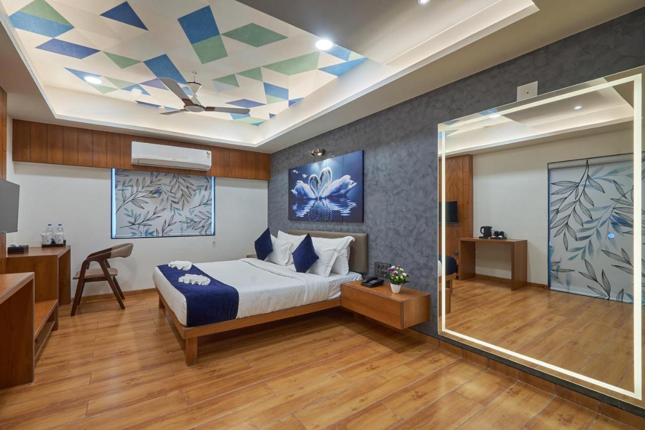 Hotel The Scenic Unity Garudeshwar Exteriér fotografie